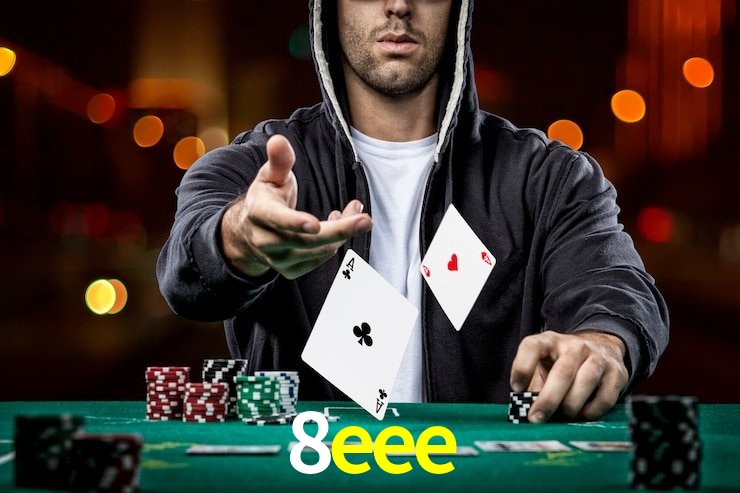 8eee App Interface